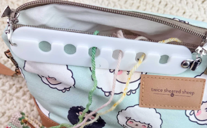 Picture of Yarn Gator