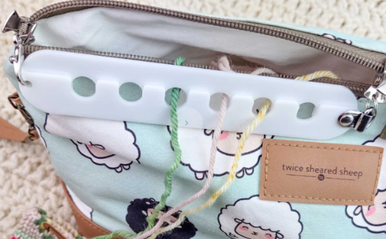 Picture of Yarn Gator